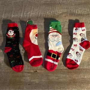 Bundle of new and like new Santa socks…🎅🏻
